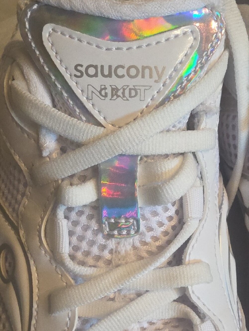 Saucony Unisex White Mesh Cushioned Running Shoe 9.5 Men EU 43 27.5 Cm - Picture 15 of 16